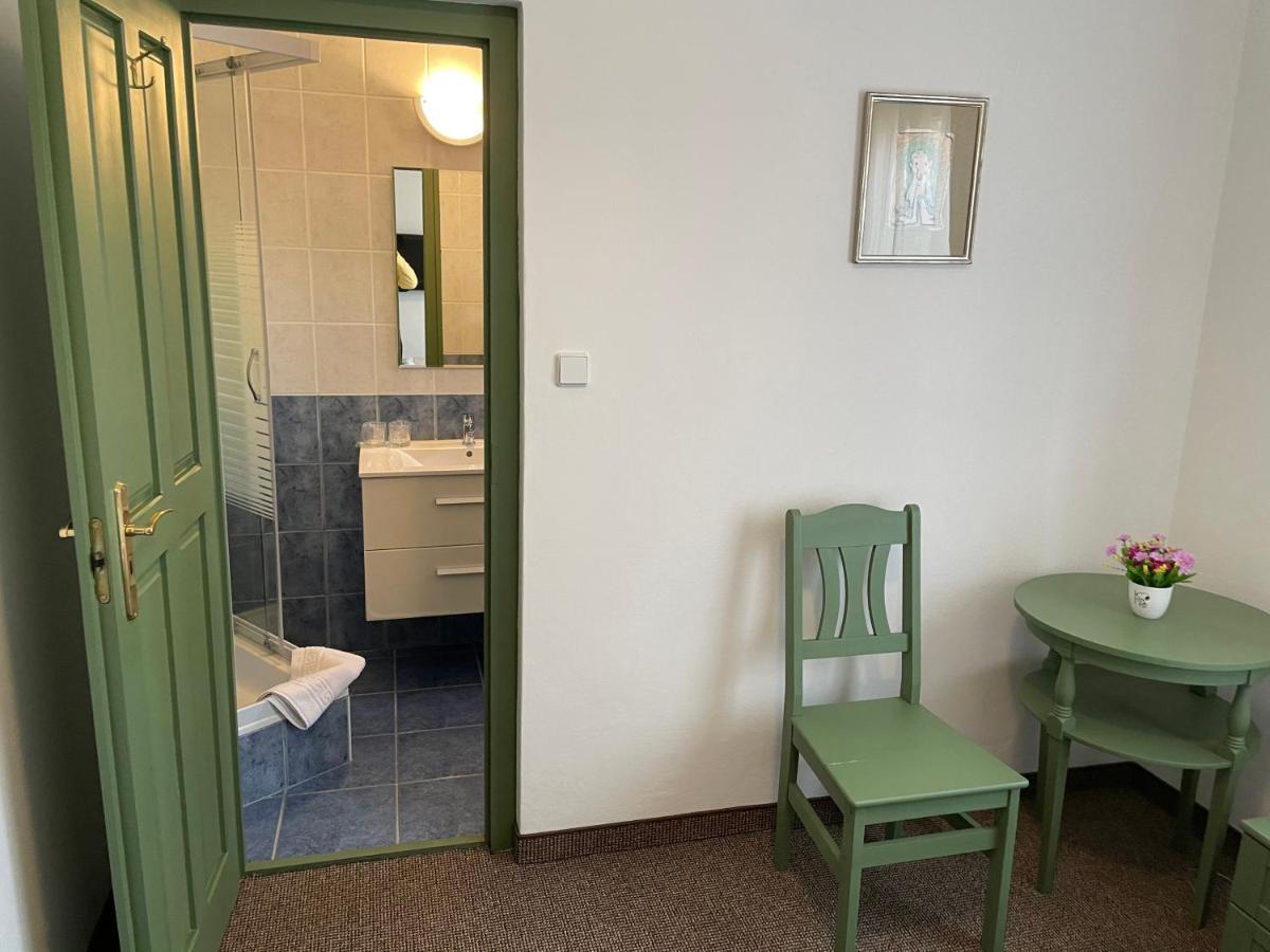 Villa Astoria Balatongyörök Exteriör bild