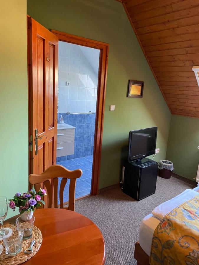 Villa Astoria Balatongyörök Exteriör bild
