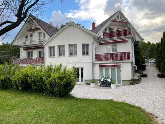 Villa Astoria Balatongyörök Exteriör bild