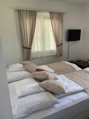 Villa Astoria Balatongyörök Exteriör bild