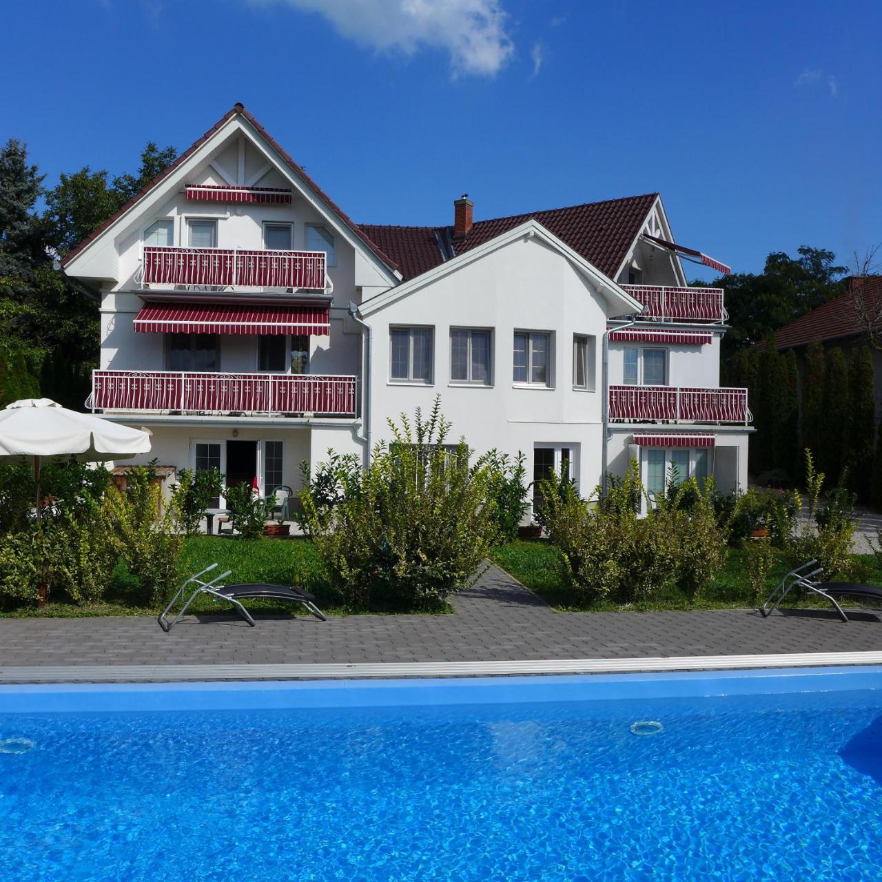 Villa Astoria Balatongyörök Exteriör bild
